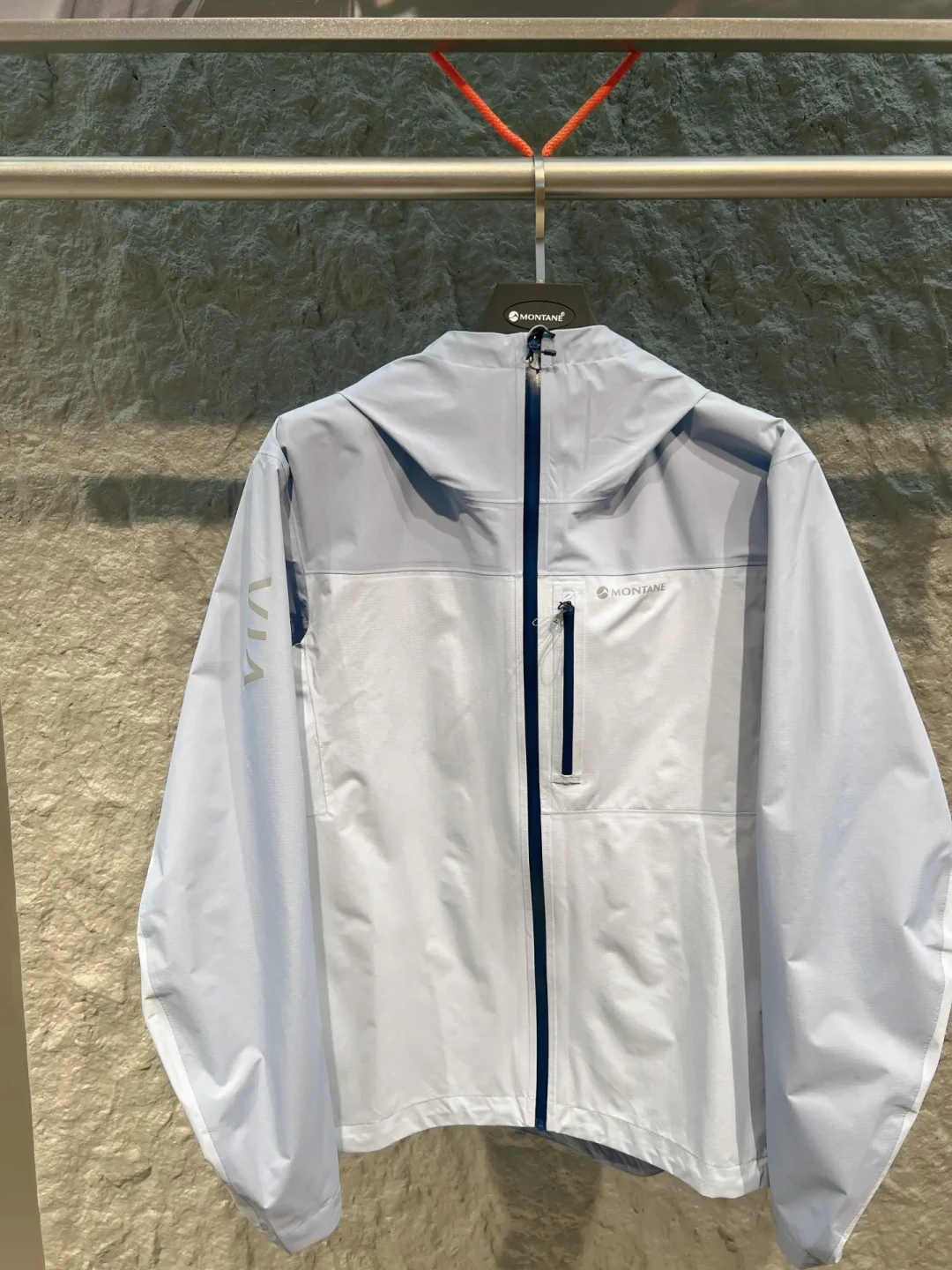 大境门开跑前一个月,拆解刚满15岁的 Montane Minimus:新壳反而变重了,反而更值得买