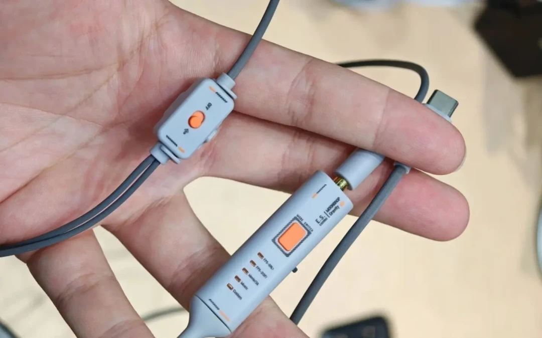这月十家HiFi厂冲进电竞,最受关注的跨界新品当场翻车:想拿塞子打游戏的发烧友,其实只有三条路