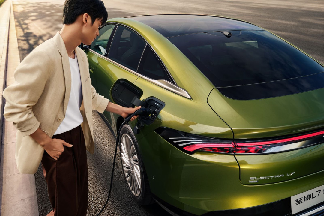 至境L7、海豹08、P7+：20万级最热的三台纯电轿车，钱其实花在了三个不同的地方