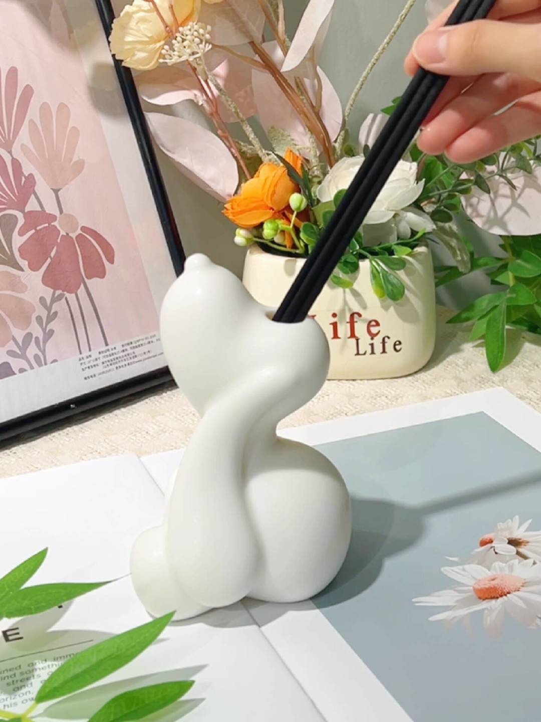 宠物友好香薰卖爆了，但猫的肝脏不同意：养猫家庭成分避坑指南