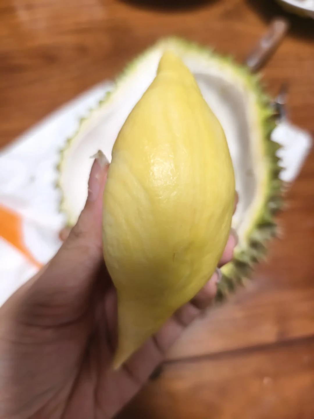 树熟榴莲跌进19元档:海南国产榴莲口碑两极,我翻了数十条实购帖
