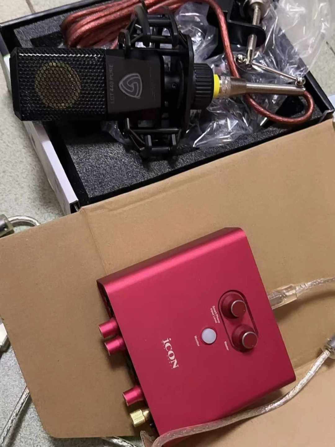 直播设备租比买划算?算了笔账:租金比买贵3倍,但新手还真得先租