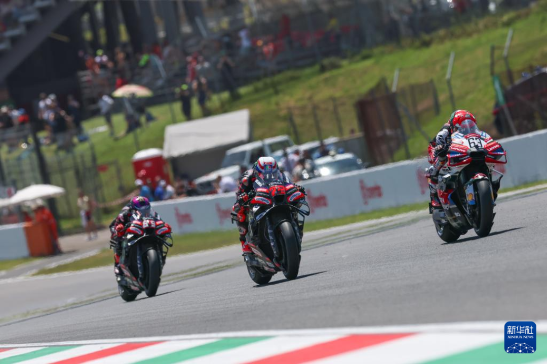 有人开价50万欧,就为买一个Moto2席位:2027换规,让这个围场的“入场券”突然值钱了