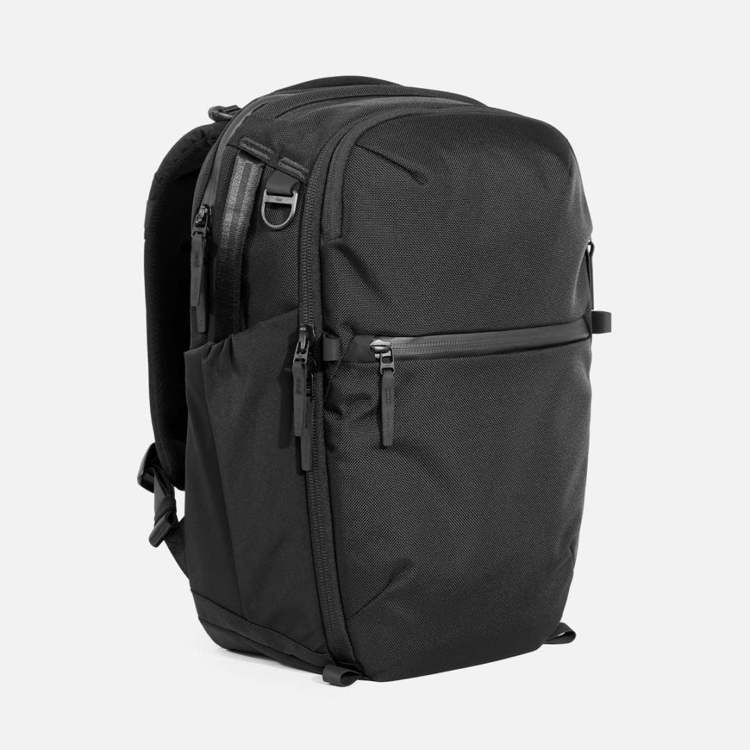 Aer Travel Pack 4上市，三代清仓中：对完官方参数和社区口碑，告诉你哪代更值得买