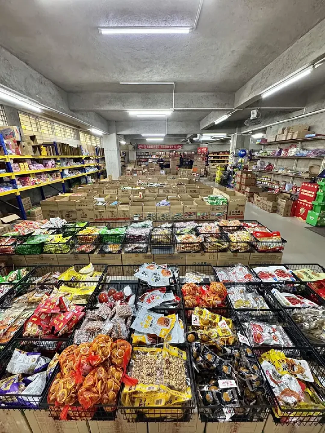 全国景区都在卖同款葛根酥和鲜花饼?翻了40多条本地人爆料帖,总结出“真特产”4步验真法和渠道排序