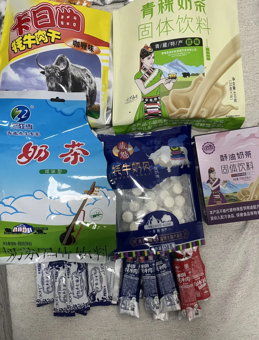 全国景区都在卖同款葛根酥和鲜花饼?翻了40多条本地人爆料帖,总结出“真特产”4步验真法和渠道排序