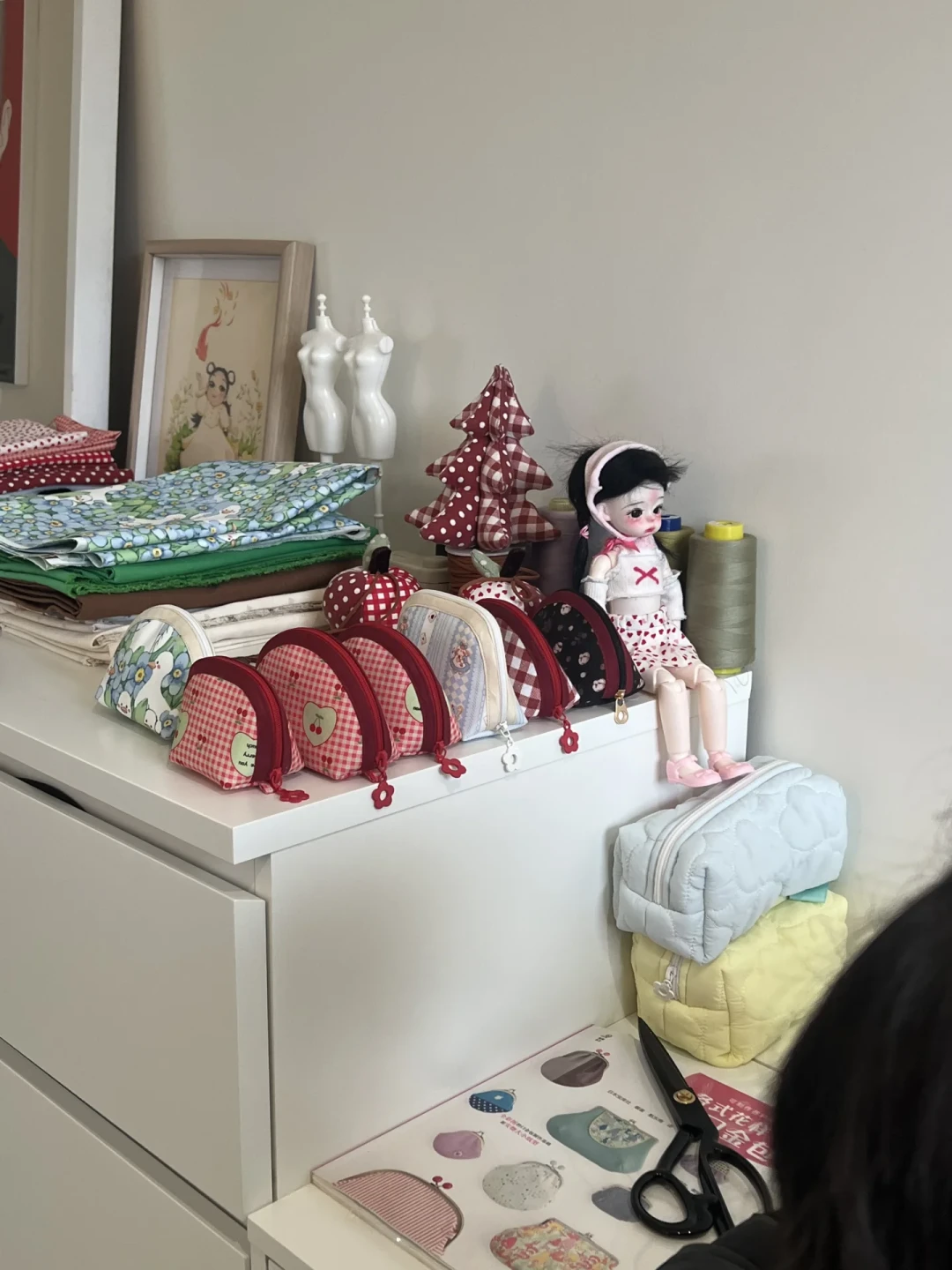 缝纫机第一件作品别从内裤开始:翻了全网150篇新手帖,整理出这条最不容易吃灰的路线