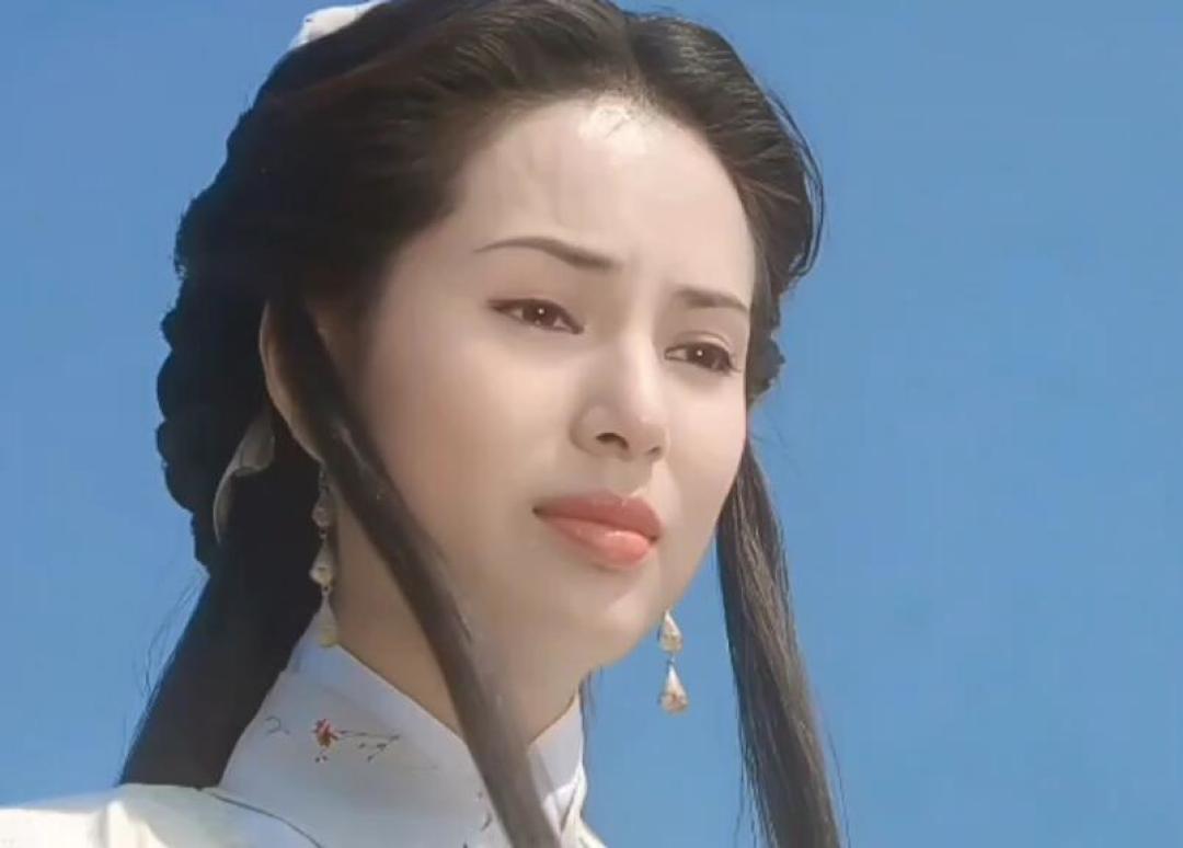 迪丽热巴的“王语嫣”上热搜，我把六版神仙姐姐放回原著比了一遍