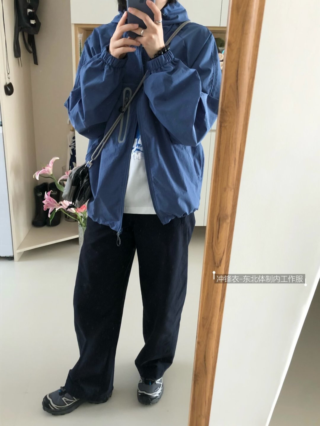 冲锋衣,一半人吹爆、一半人疯狂避雷:对比完两边的帖子,我发现差别就一个问题