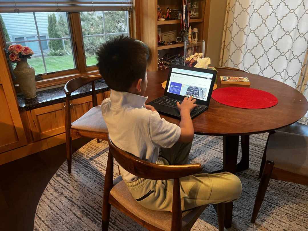 美国学校开始「收回」Chromebook：开学季，给孩子买学习本之前，先想清楚这3个问题