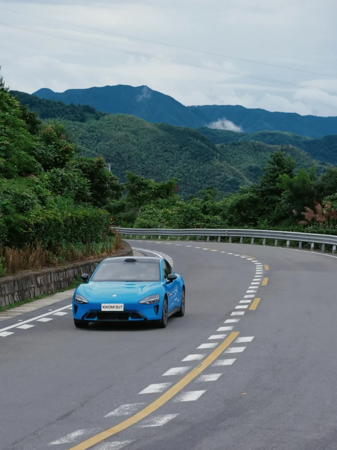 上山之前别把电充满:电车的跑山爽点和险点,原来是同一件事