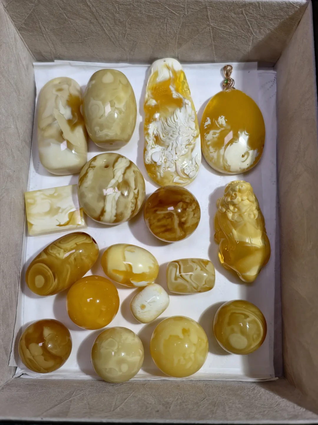 8月,满屏都是蜜蜡退坑甩卖:现在是捡漏的时机吗?