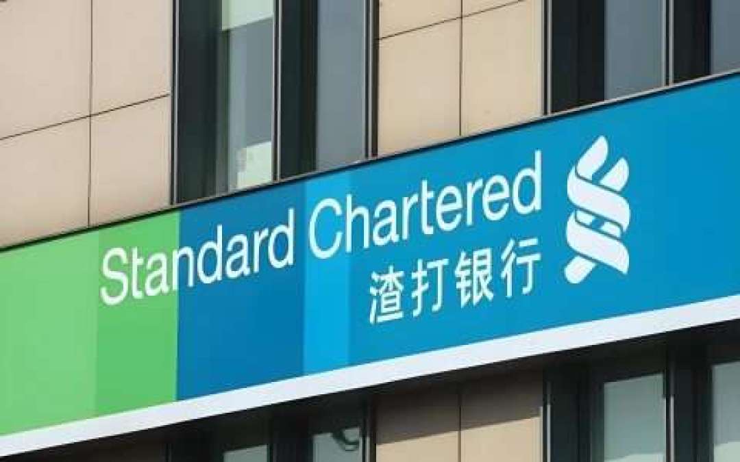不用出国,也能开渣打境外户?“存50万领港卡”和“新加坡户零门槛”其实是两条路