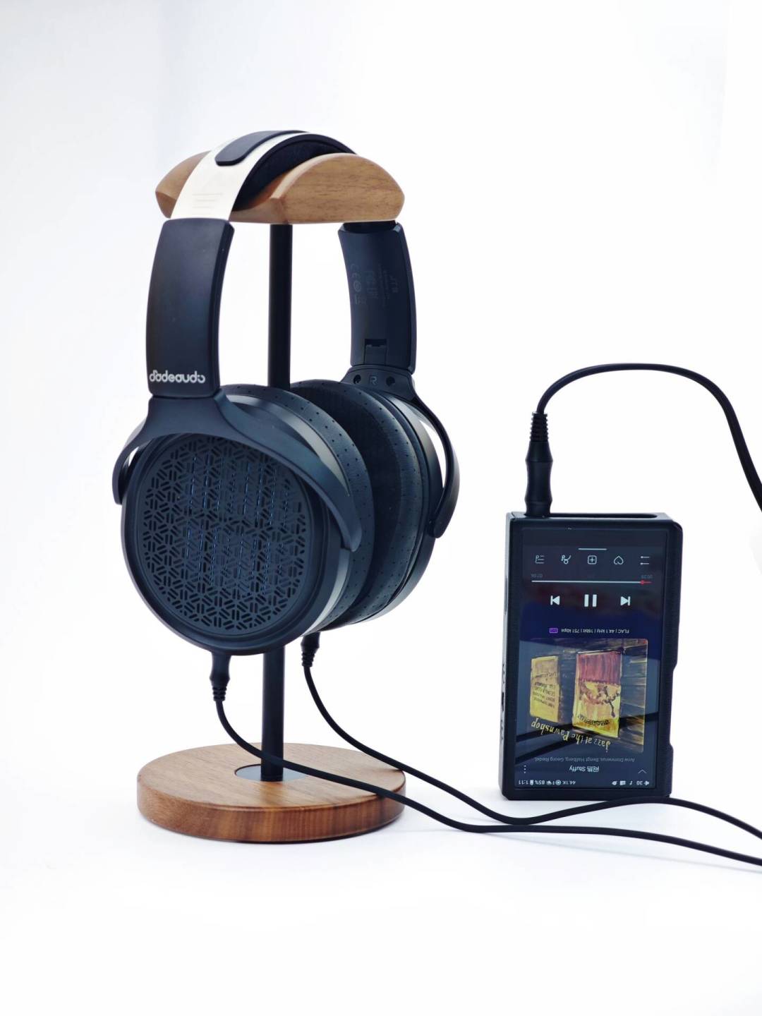 保值神器一个接一个崩盘,HD800S却还在被叫“传家宝”:2026年的HiFi二手市场变天了