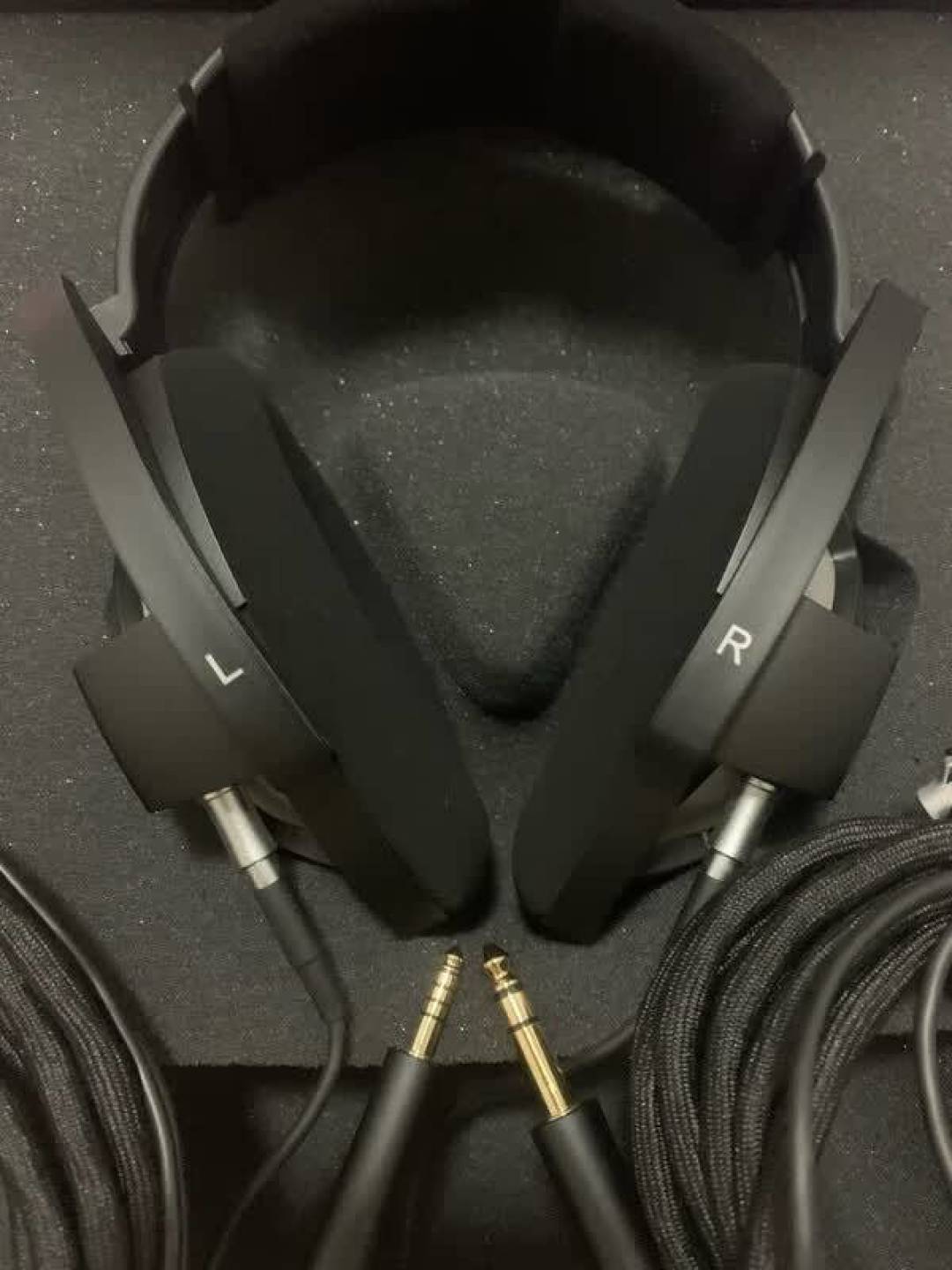 保值神器一个接一个崩盘,HD800S却还在被叫“传家宝”:2026年的HiFi二手市场变天了