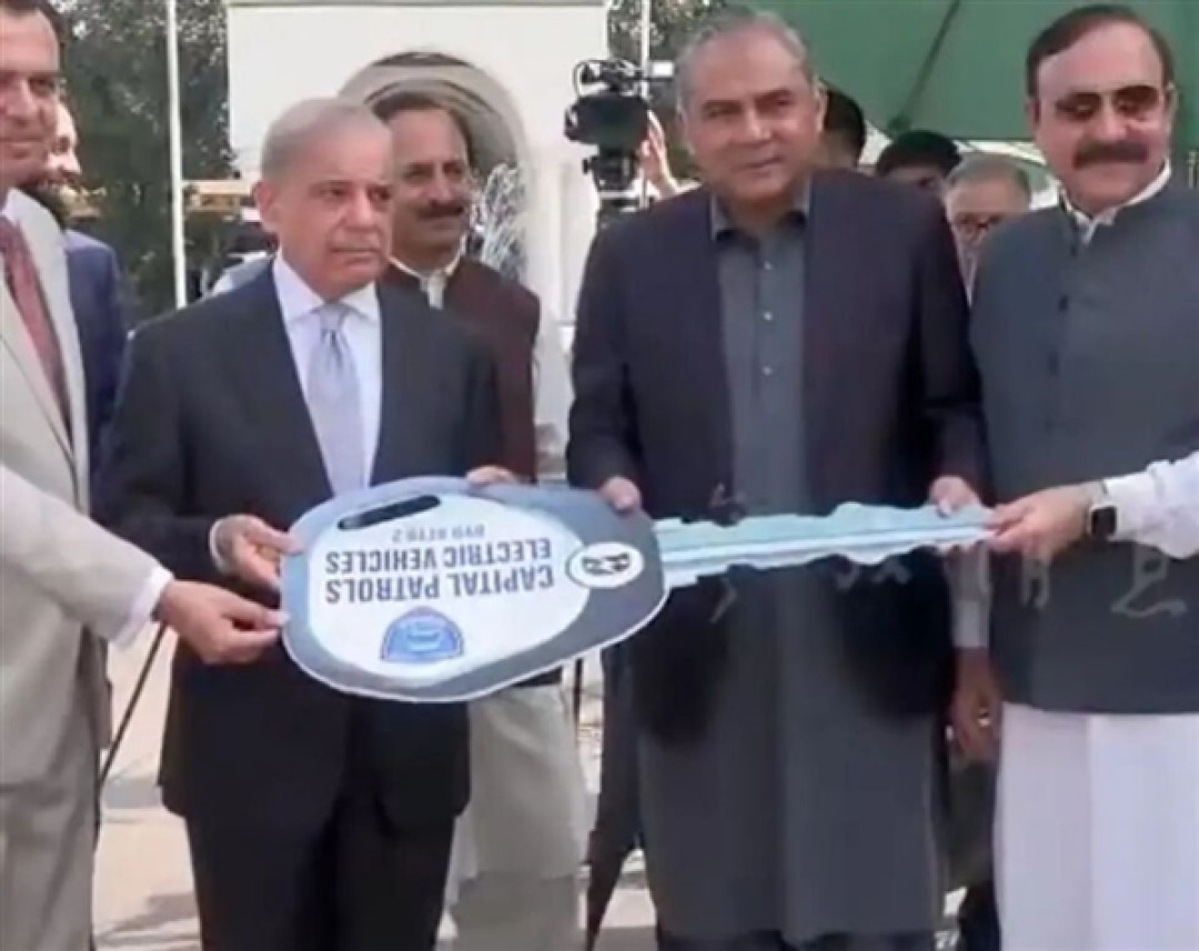 排面拉满！50辆比亚迪开进巴基斯坦警队：总理亲自交付