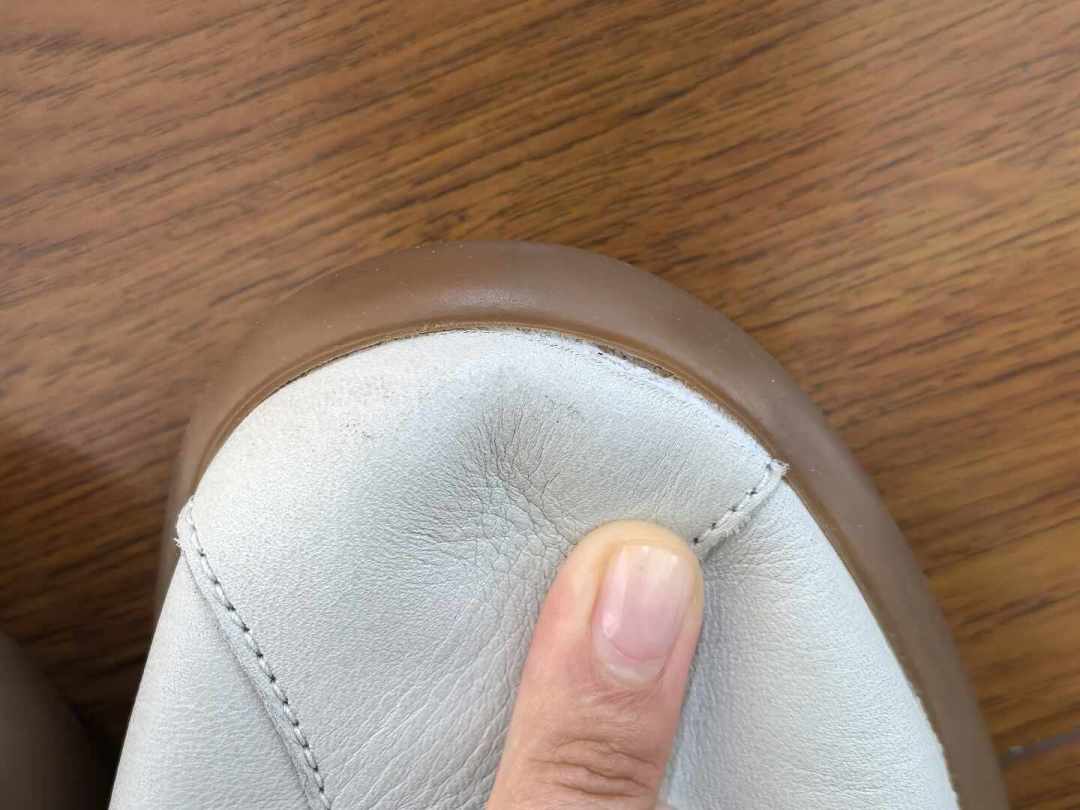 都说 Camper 舒服，有人却一个月就开胶：翻了 40 多篇实穿帖，真正好走的就这几双