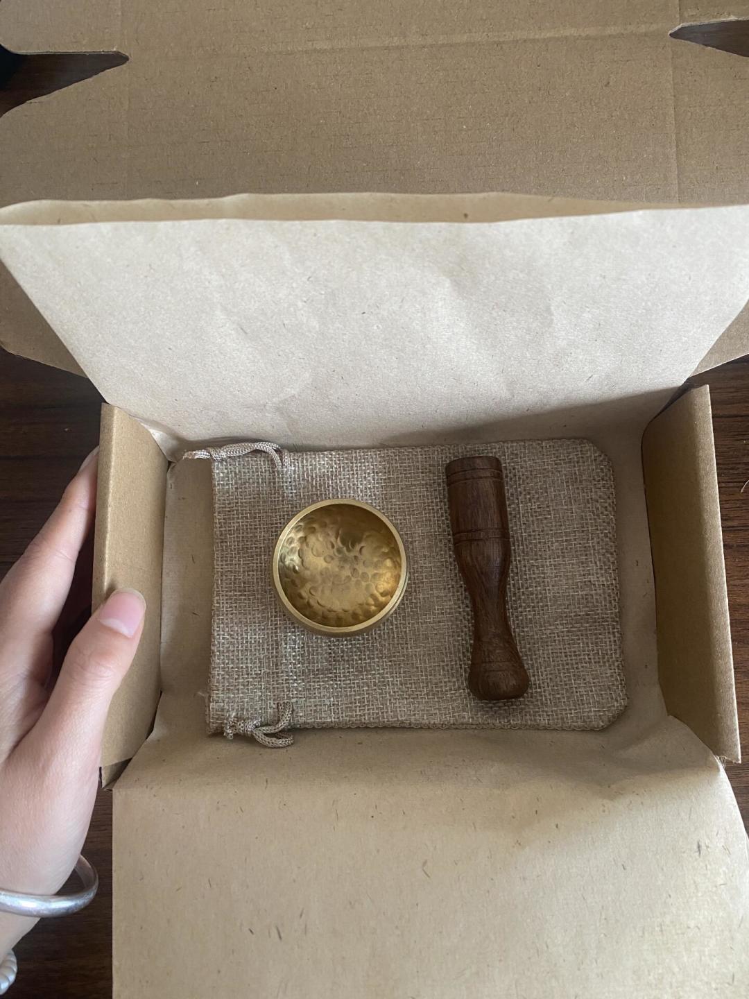 正念不是智商税,但你在正念上花的大部分钱可能是:从0元档到50万疗愈营全梳理