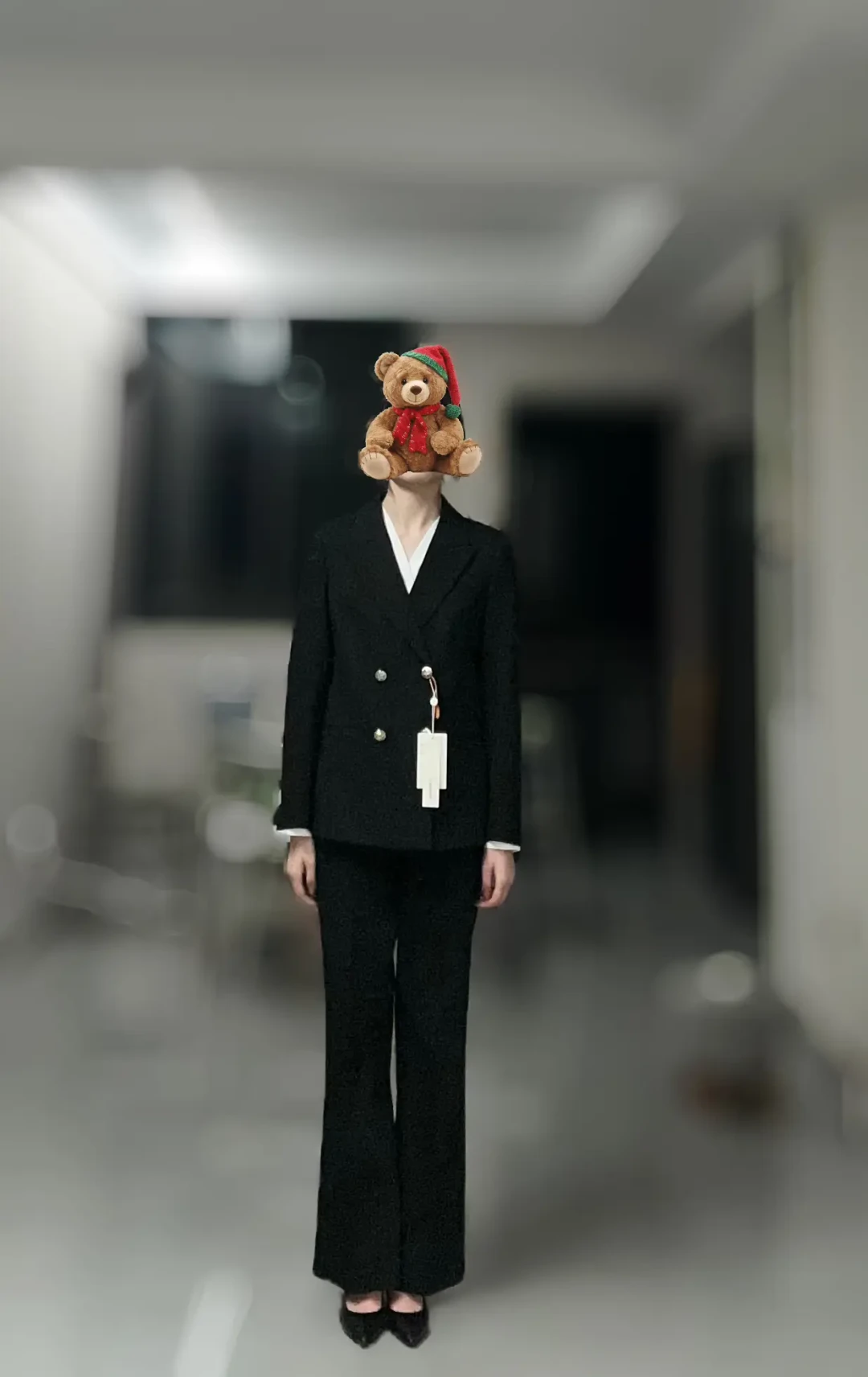 秋招已经开跑,第一套面试正装怎么穿才不像卖保险的