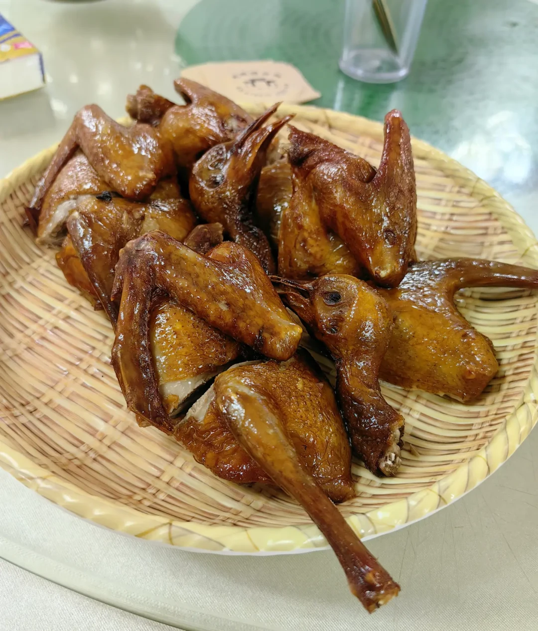 吃光明乳鸽，别只认准招待所：6类热门鸽店真实口碑横评，什么情况去哪吃说清楚
