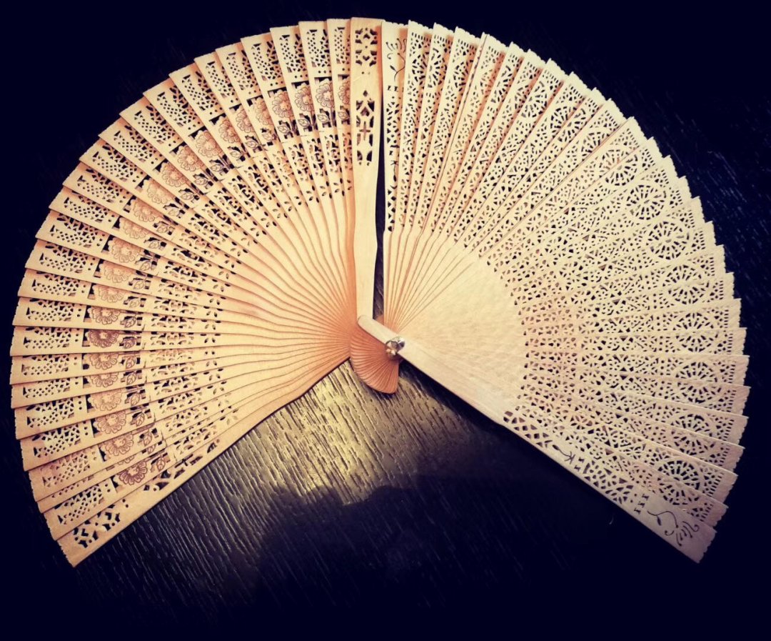 同是王星记，有的10元有的6000：在杭州买扇子，先看这一篇