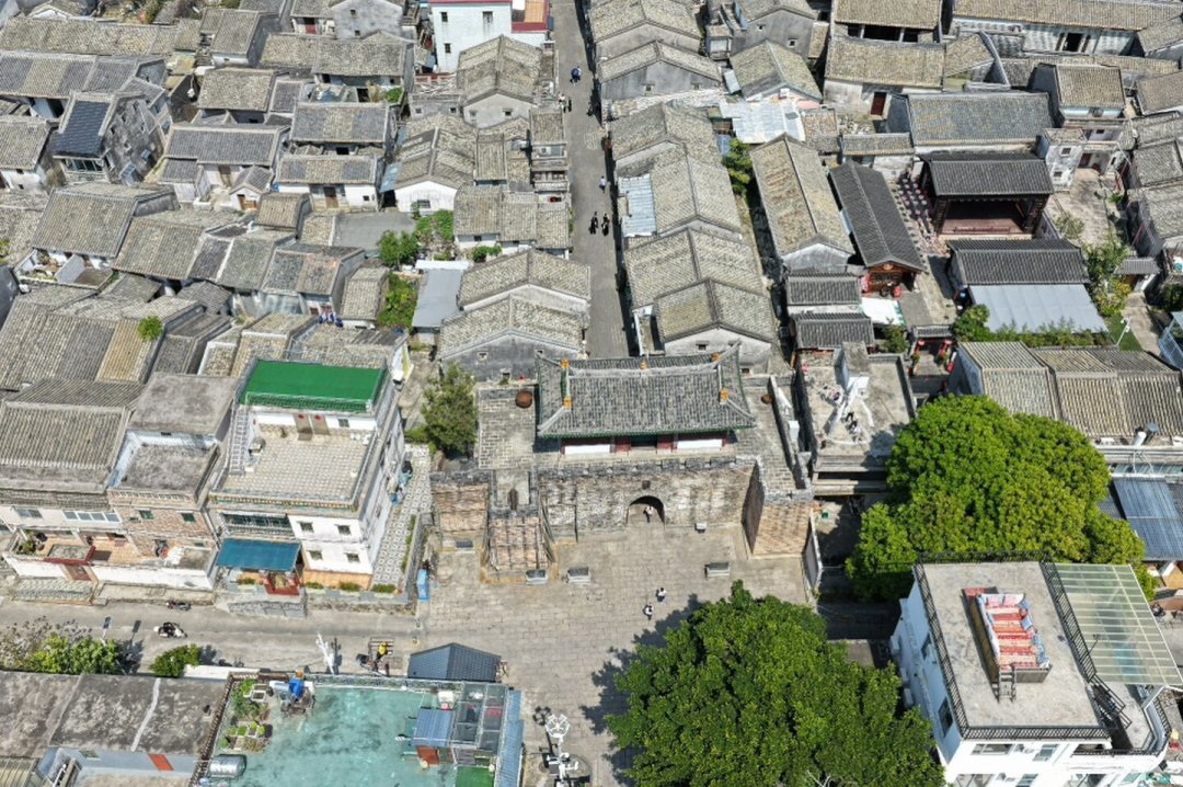 一半人喊它“深圳小大理”,一半人劝避雷:600岁的大鹏所城,到底值不值得去?