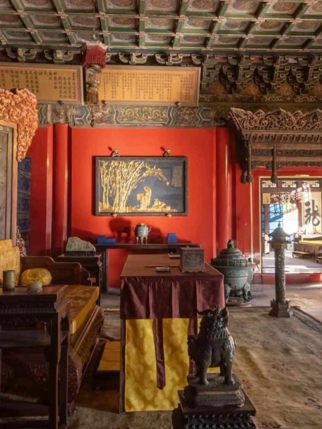 中秋前全网都要刷到的《中秋帖》,其实是个“疑犯”:三行二十二字怎么看,这篇讲清楚