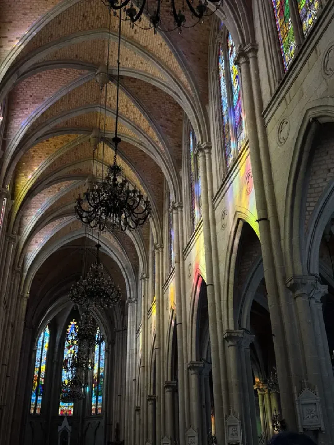 教堂别只在门口拍张照就走:三大派别3秒认全,第一次进去也不露怯