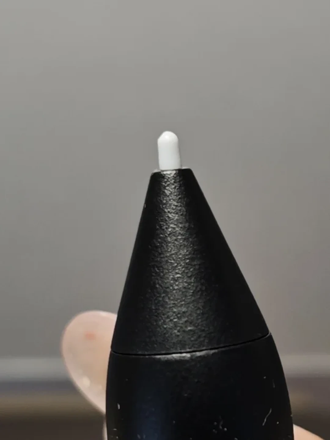 Wacom Art Pen 2上市三个月：819元的「转笔」很香，但兼容性、驱动、笔芯这些坑要先看清