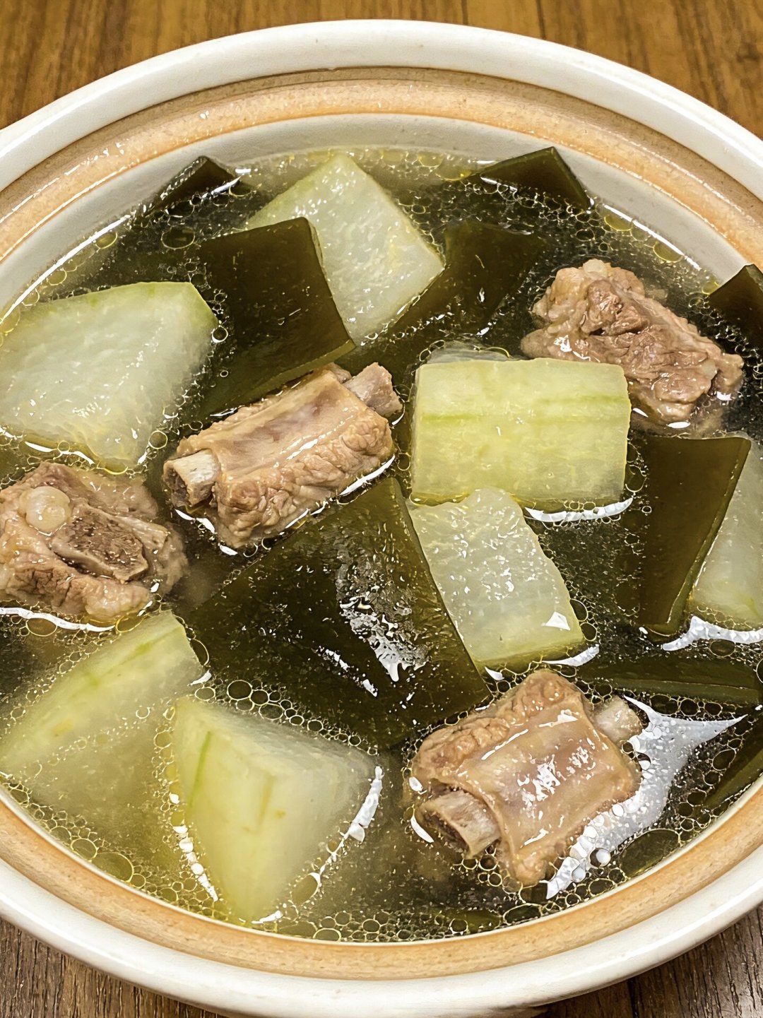 40天三伏明天收尾,祛湿该“换挡”了:红豆薏米别照旧喝,这3样的钱也别再花了