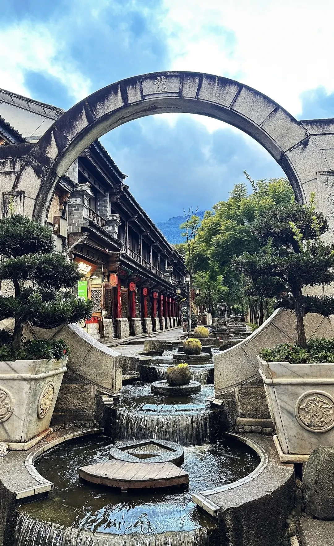 大理古城旅居「九月窗口期」来了：月租回到800-1300档，好房正在被抢