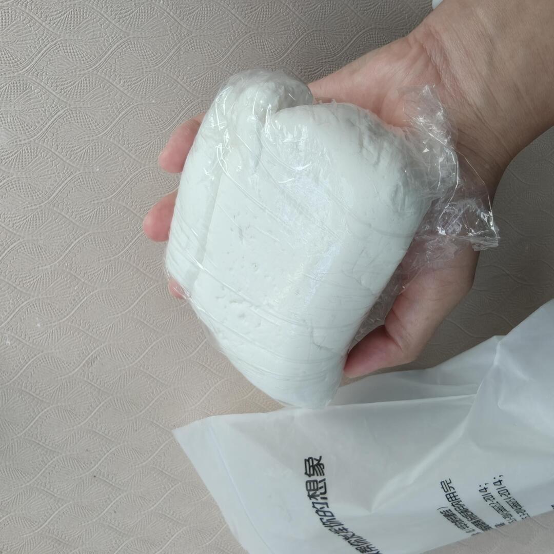 新手入坑泥塑,第一块粘土别乱买:超轻、石塑、树脂怎么选才不白花钱