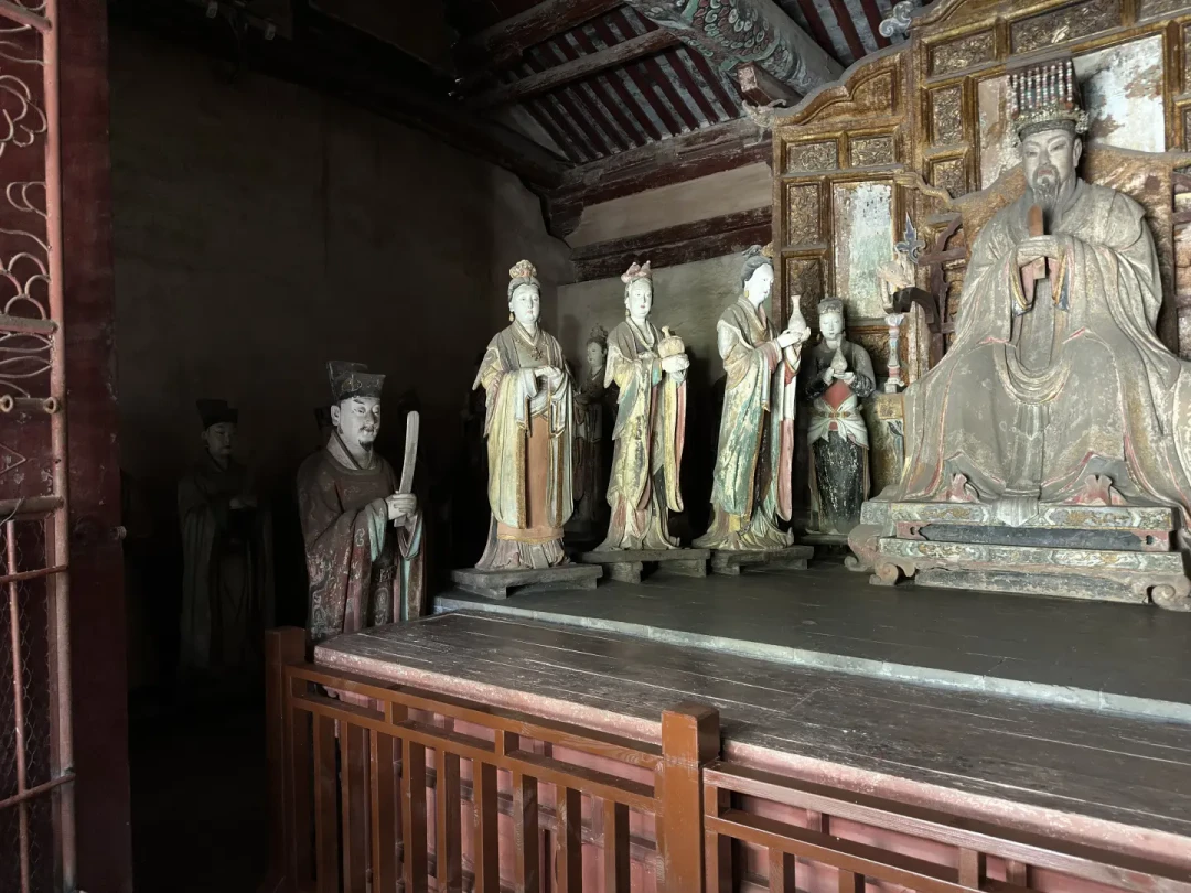 铁栏杆拆了，玻璃围挡上了：改造后的晋城玉皇庙，去之前先看懂这三个变化