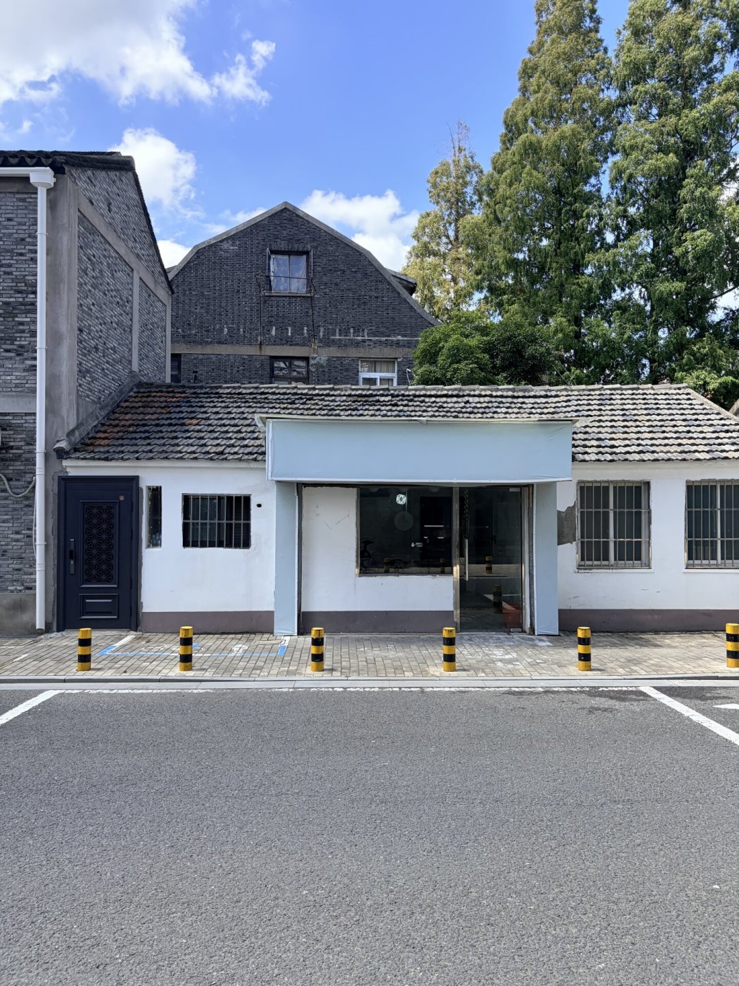 武汉最后一家物外书店9月1日闭店:去年108家书店倒下,还想开书店的,先看懂这三笔账