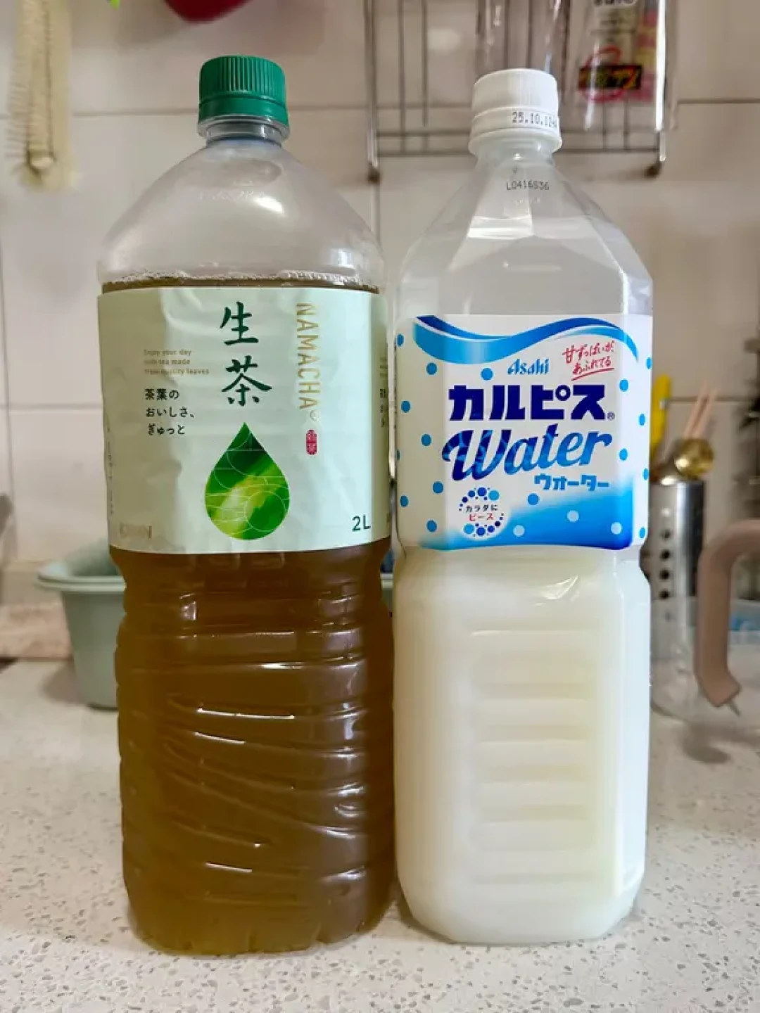 可尔必思别瞎买:4个产地4种味,6.9元和9.9元差在配料表,浓缩液才是性价比之王