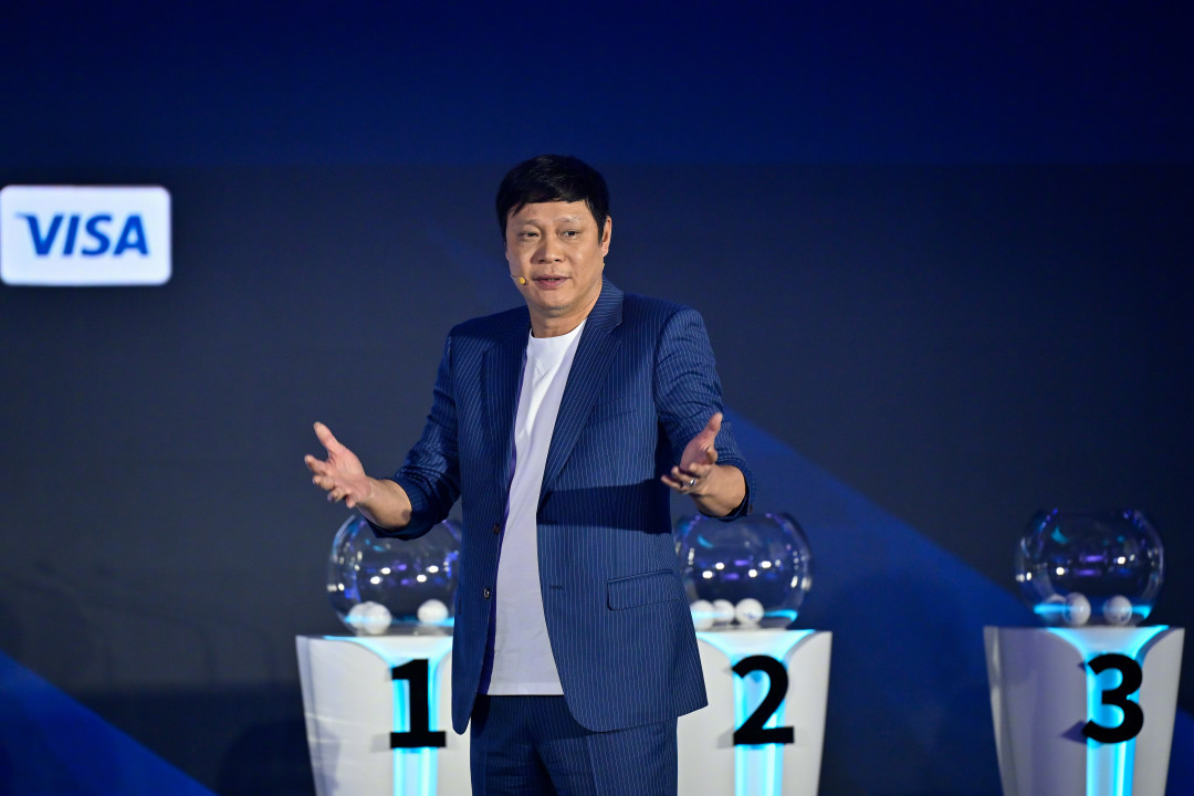 范志毅的一周：周一亲手把申花抽进町田同组，周四罚单与静默落地