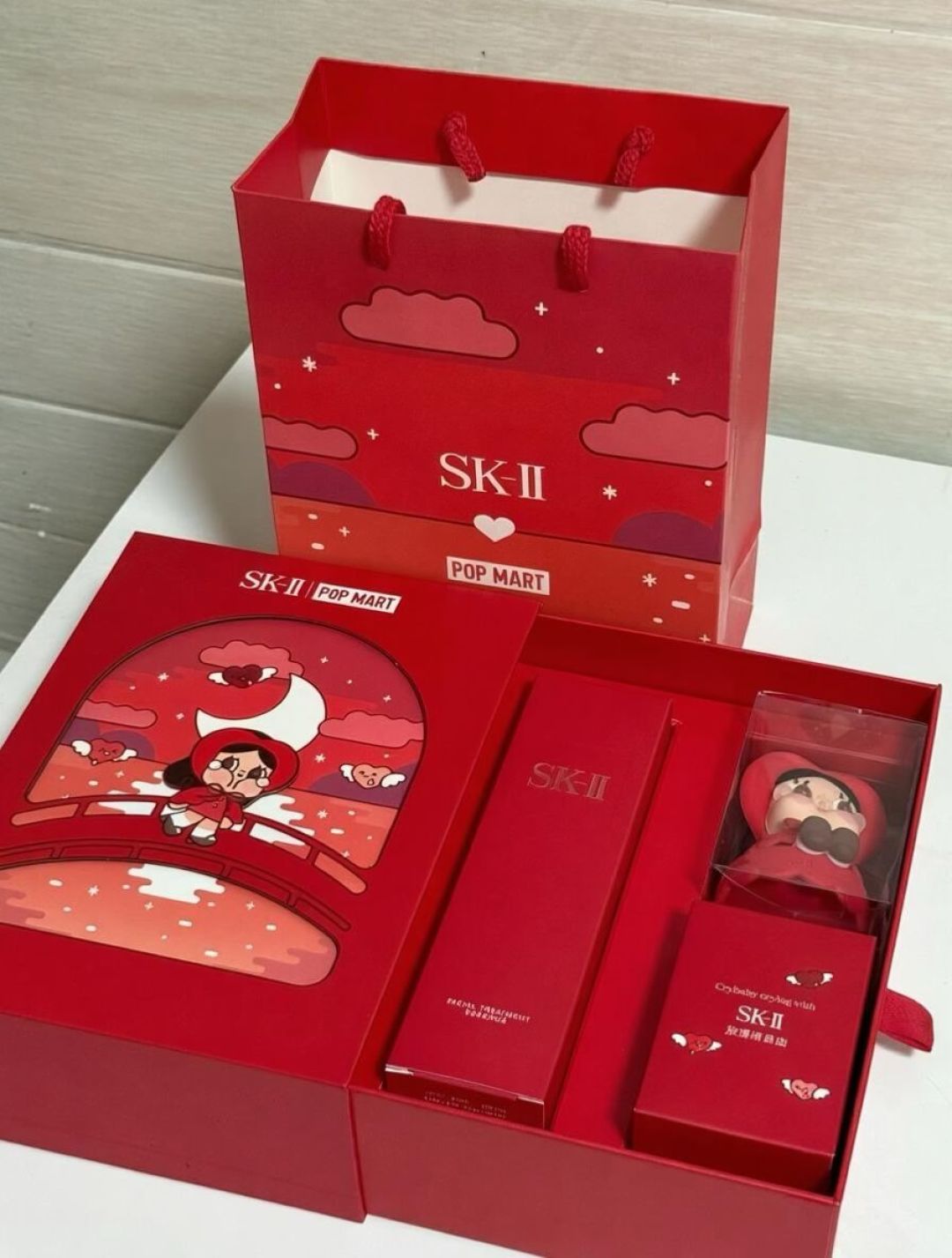 七夕后第3天,SK-II×泡泡玛特联名礼盒被拆着卖:哭娃摆件200元,想捡漏神仙水的先看完这篇