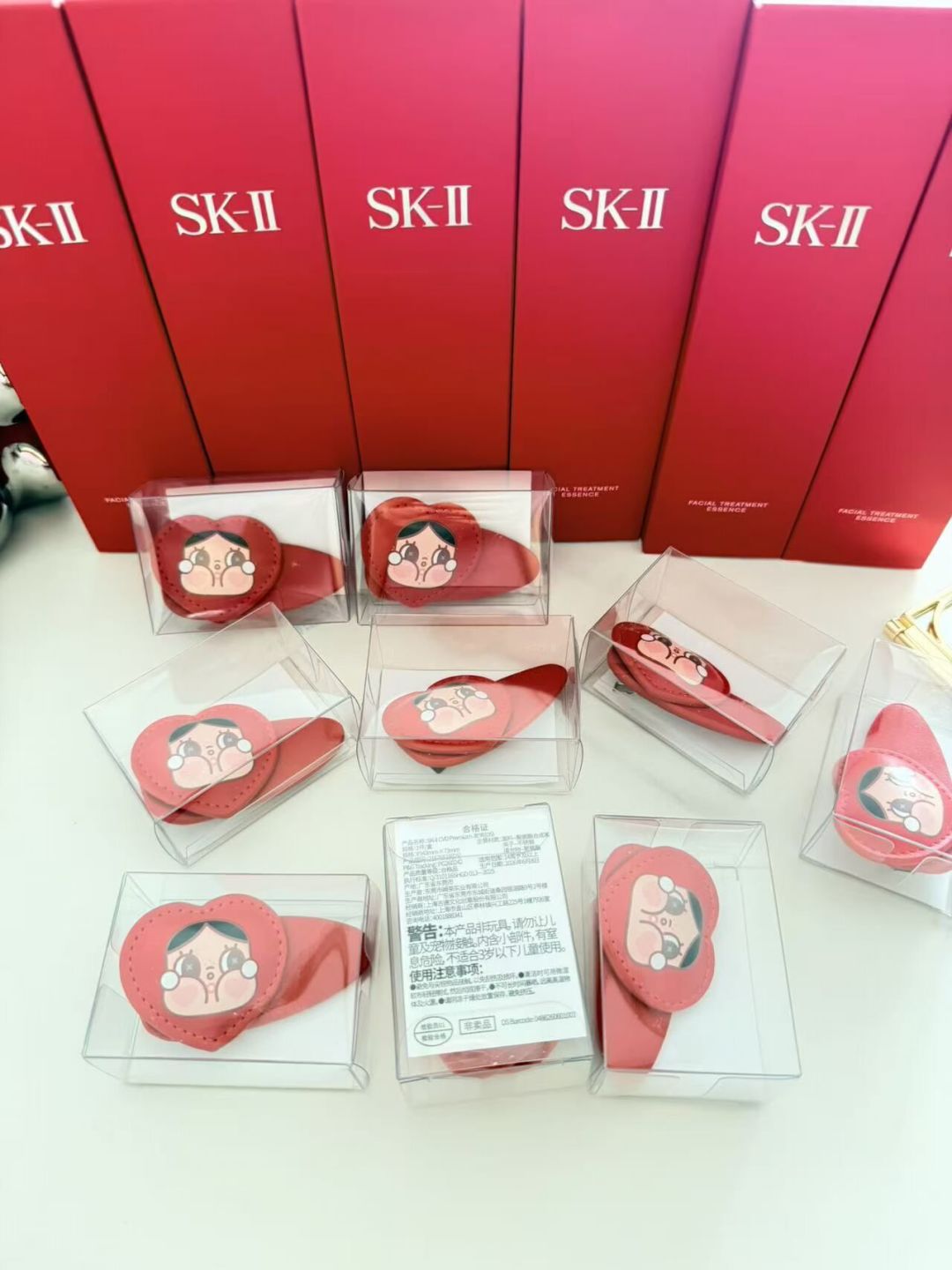 七夕后第3天,SK-II×泡泡玛特联名礼盒被拆着卖:哭娃摆件200元,想捡漏神仙水的先看完这篇