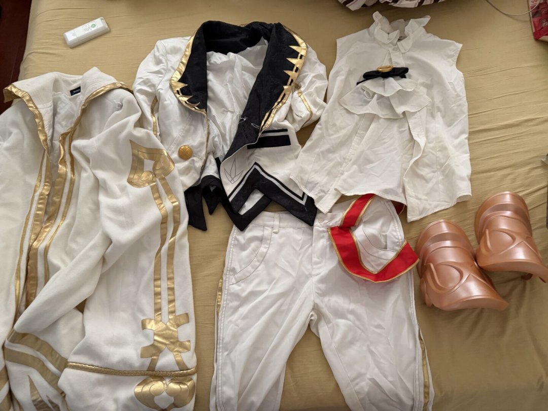 漫有引力官微沉默6年,旧C服为什么还在被炒到上千:二手选购避坑+平替对比
