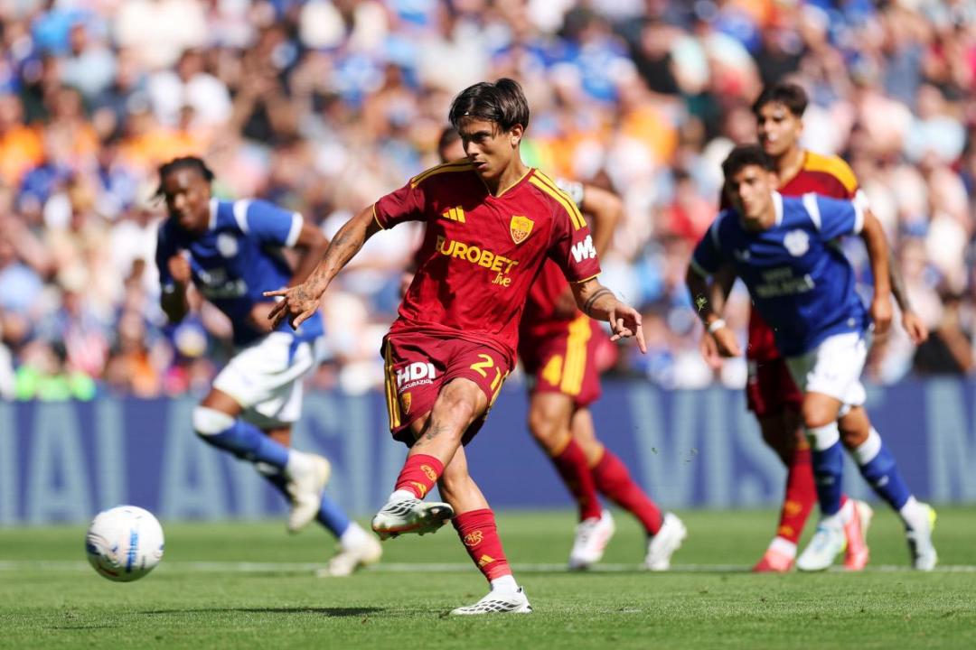 迪巴拉的罗马第五年要开始了:降薪续约、错过世界杯、季前赛5场4球,花了近1亿的罗马为何还得靠他