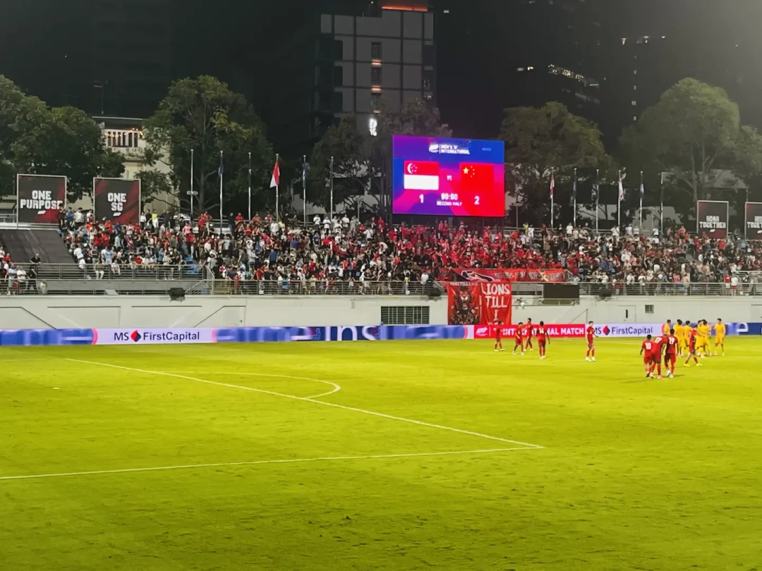 总比分3-4被泰国淘汰，新加坡球迷却说