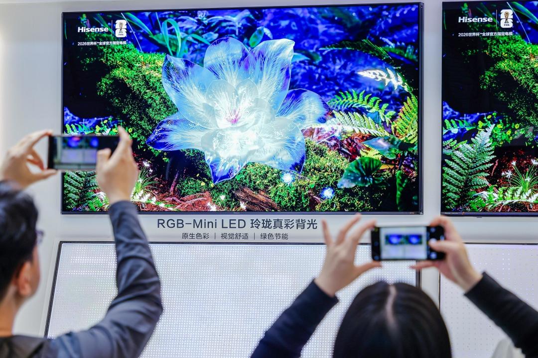 教了30遍还是不会用，不是爸妈记性差：13位老人实测4款电视
