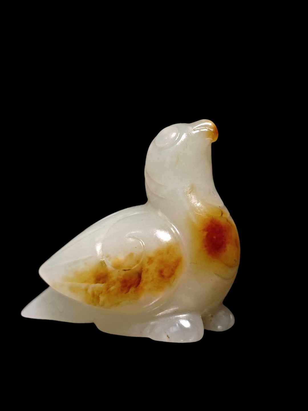 “玉是落后技术逼出来的平替”?这个刷屏观点,对着考古时间线看有三处站不住