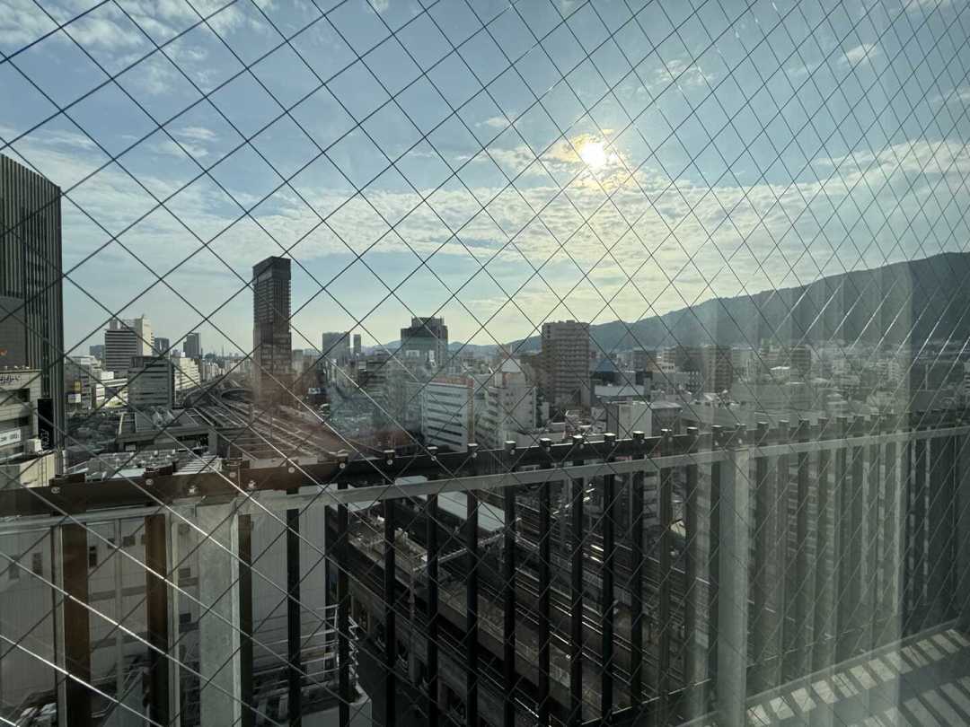 京都涨三倍,大阪腰斩:今秋日本酒店裂成两个世界,订红叶季前先算三笔账