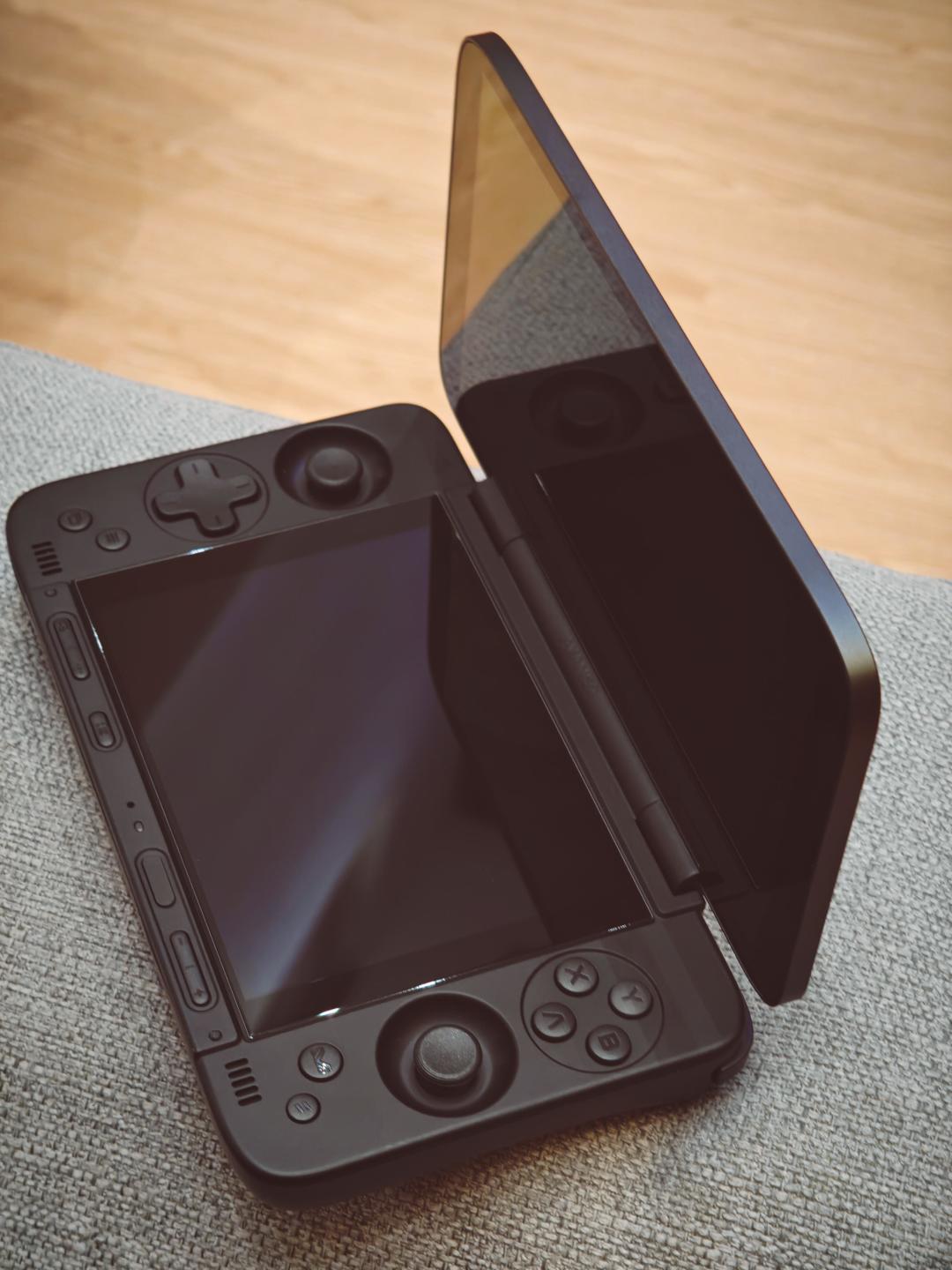 AYANEO Pocket DS 断货大半年终于有货了:“停产”传闻、故障率、第三方暗价这三个问题,我翻了10个月的全网记录