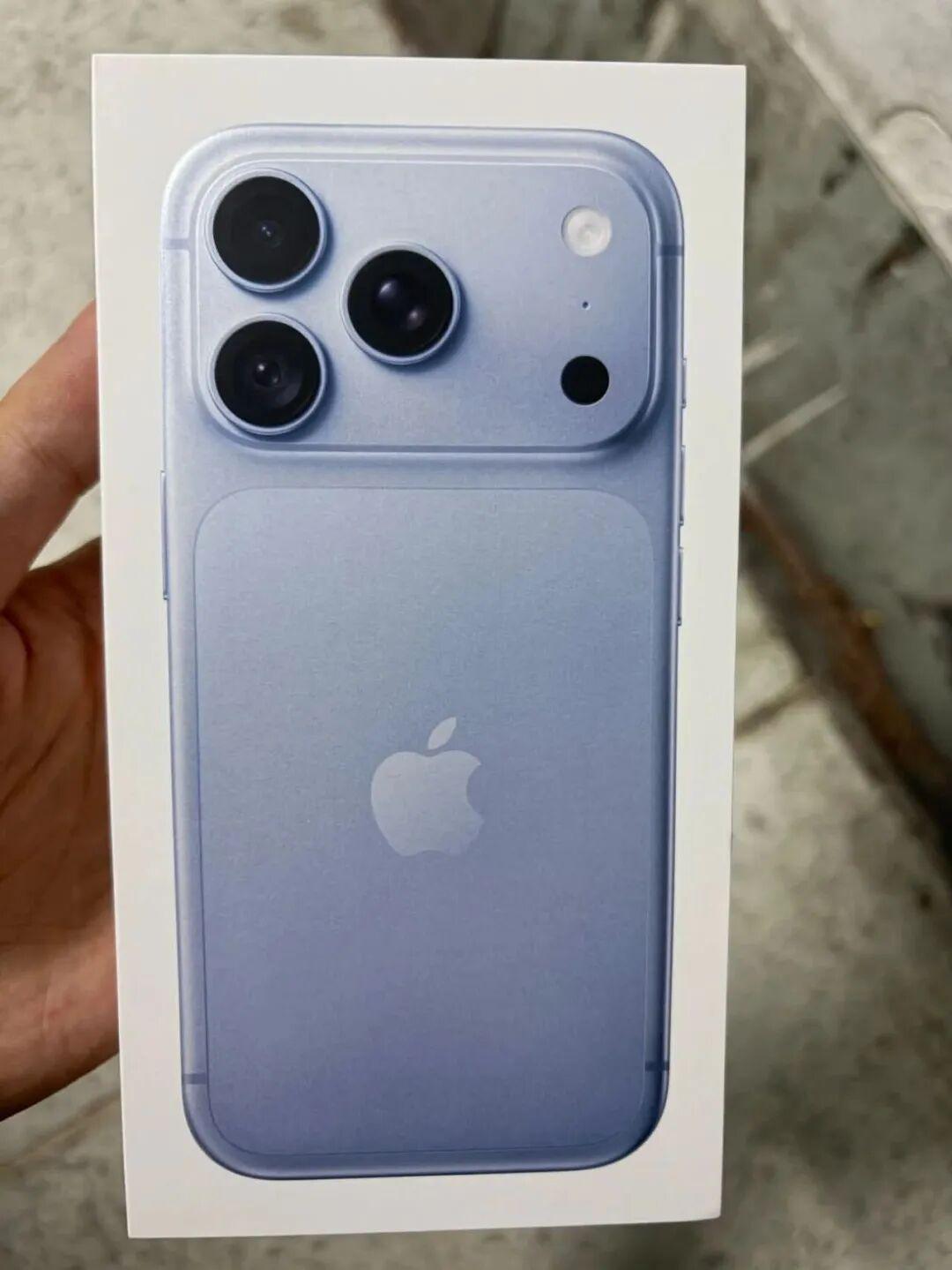 iPhone 18的爆料不能全信:3条实锤、2条高可信、2条还在打架——三类人看完这份分级再算换机账