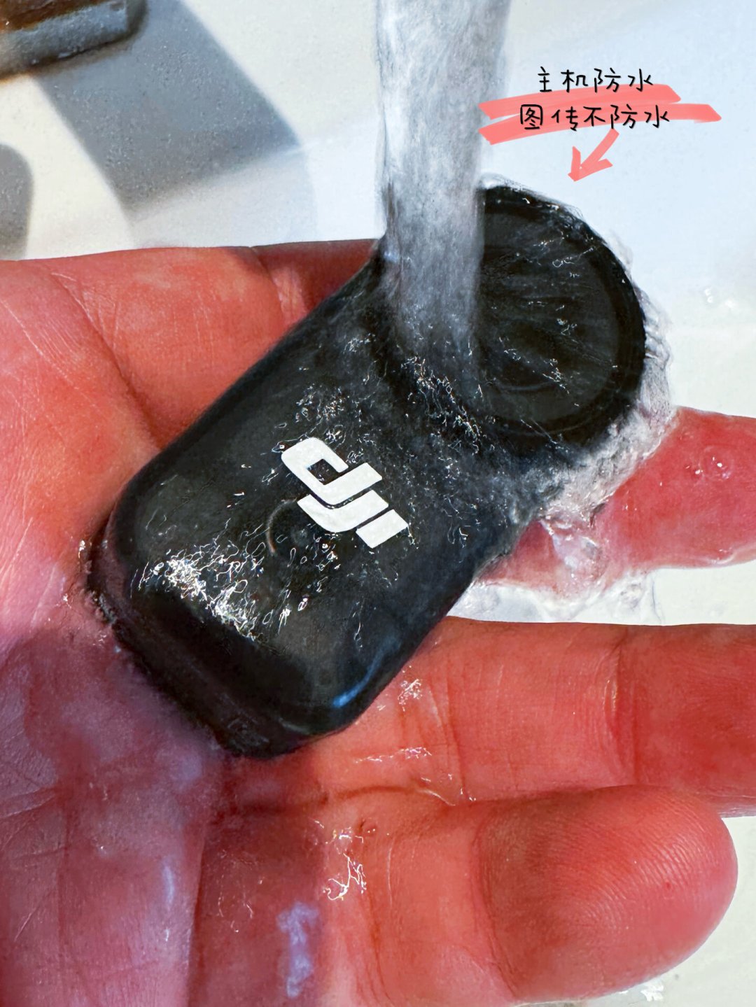 大疆Nano跌到1800元档,却是全网口碑最撕裂的相机:几千人祛魅退货,几千人拿它拍猫拍不停