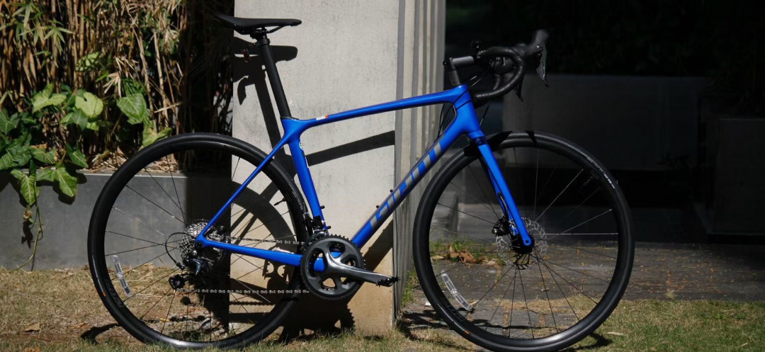 闪电SL7跌到1.4万,捷安特TCR清仓5598元:五个价位段摆在一起,两个品牌的答案完全不一样