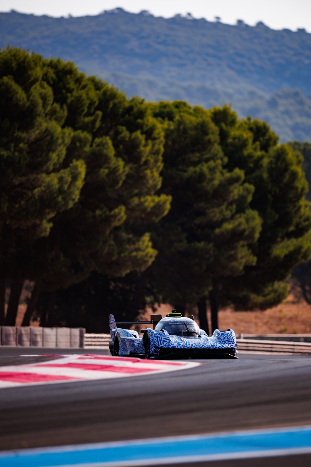 福特的5.4升自吸V8勒芒Hypercar完成首测:58年后再冲一场全场冠军,热闹是真的,坎也是真的
