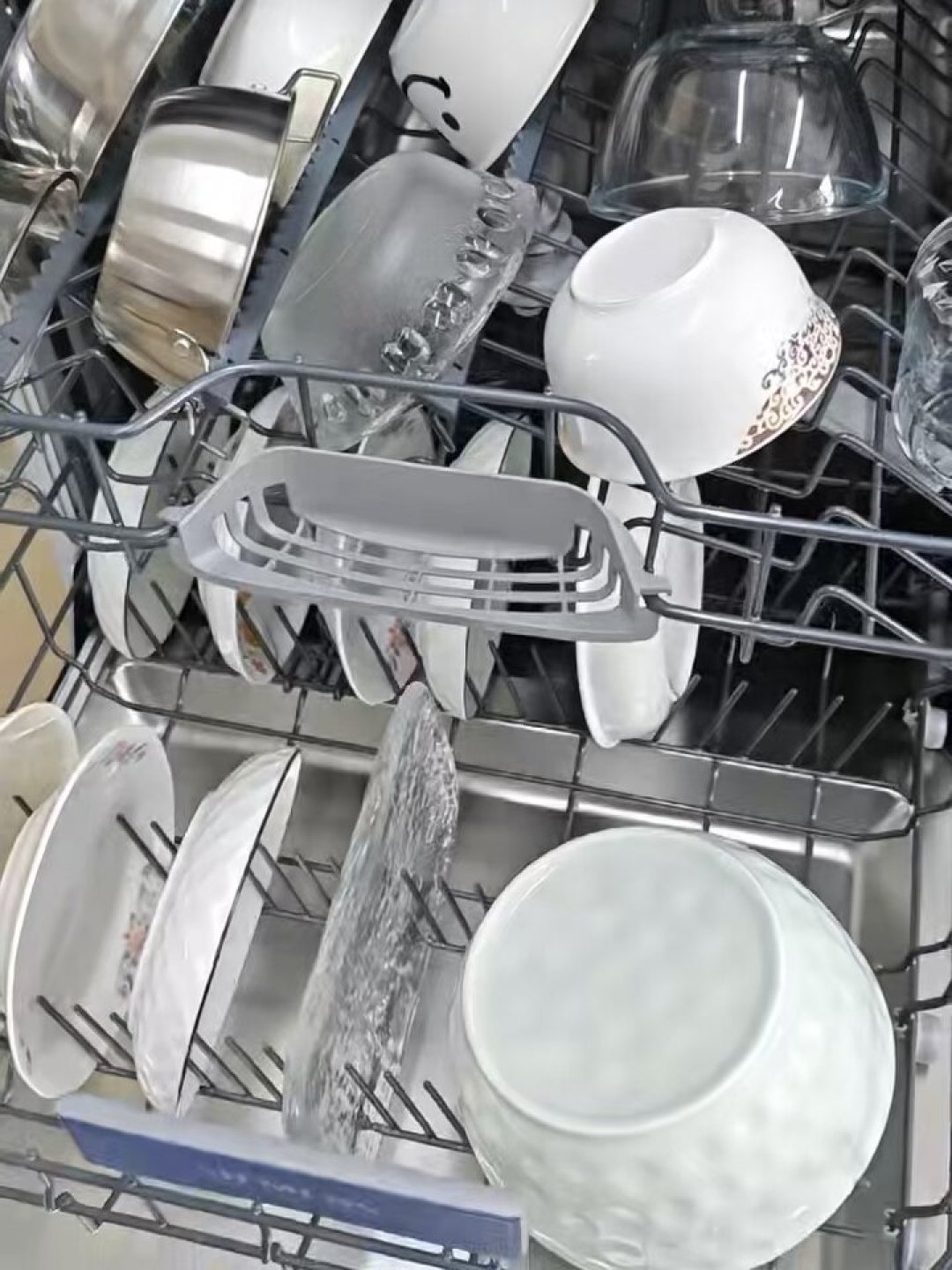 你问SJ45ZB88MC，他给你报另一款：理完西门子洗碗机四大系谱和8月行情，刷卡前先问这三句